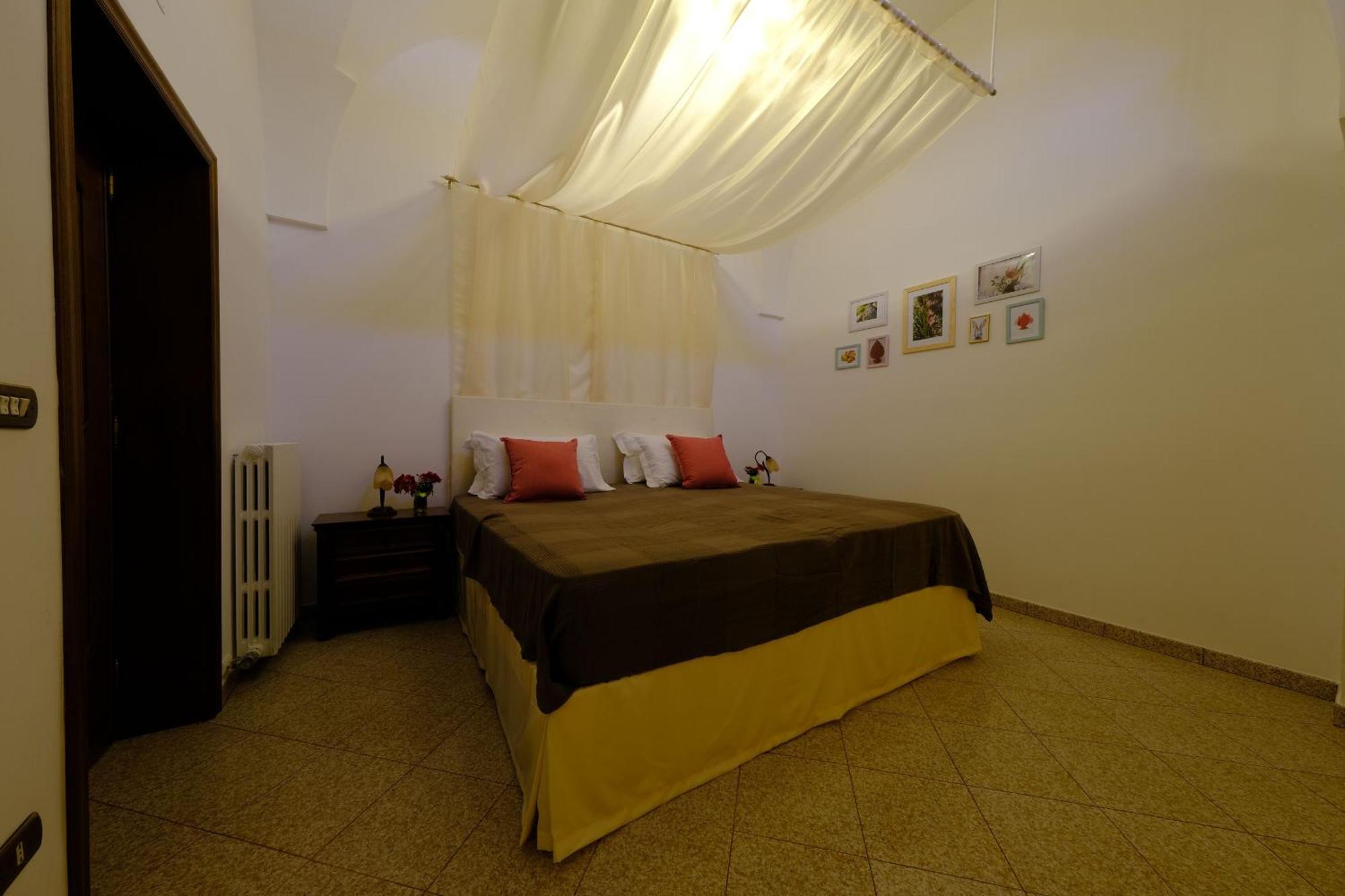 Tenuta Con Due Abitazioni Indipendenti Мартіна-Франка Екстер'єр фото
